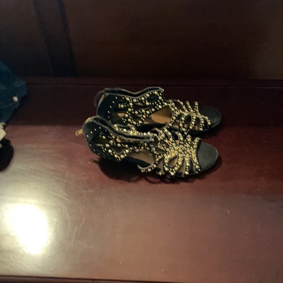 Shoes - Picture 2 of 2